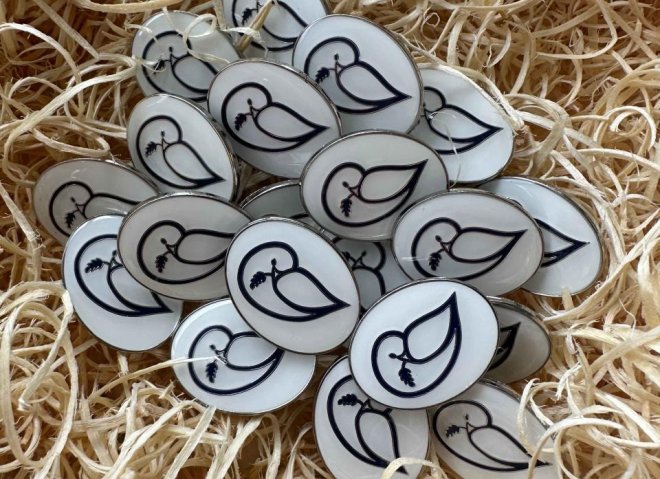 Phyllis Tuckwell - Gift Cards & Pin Badges