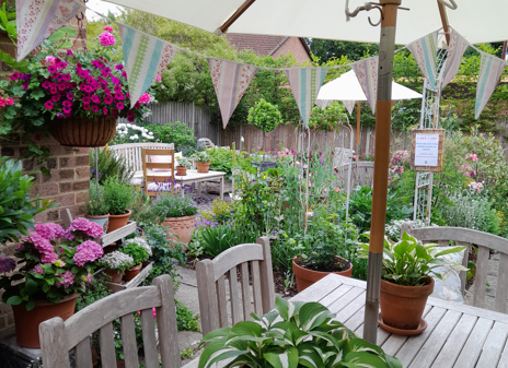 Phyllis Tuckwell - Bake & Brew