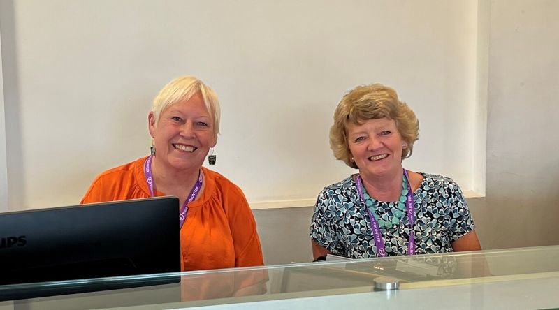 Volunteer receptionists