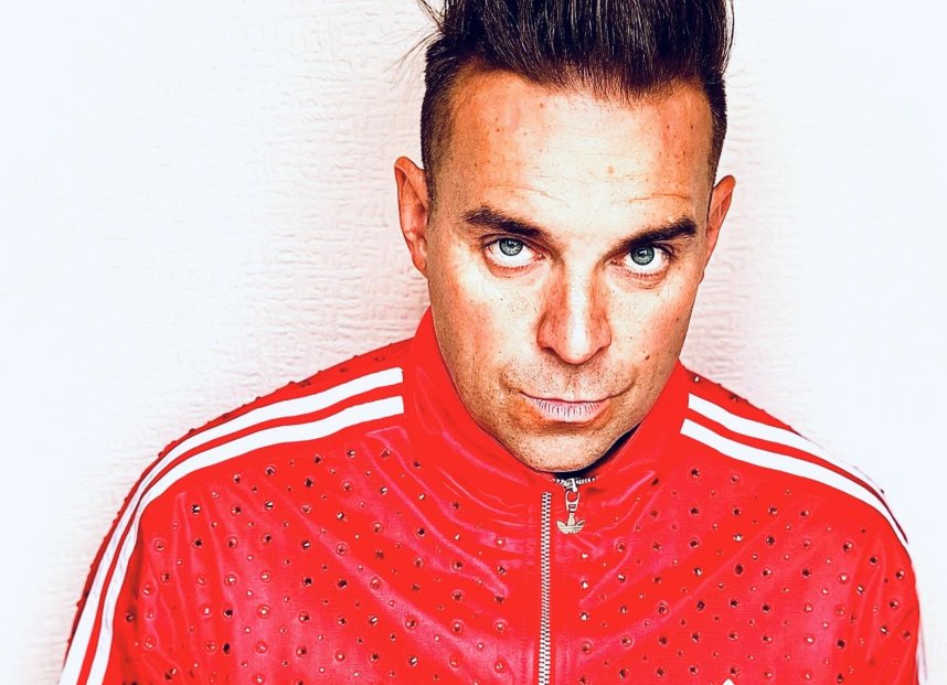 Tony Lewis as Robbie Williams