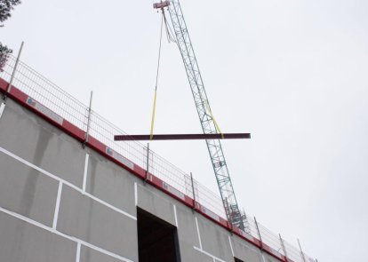Beam on crane
